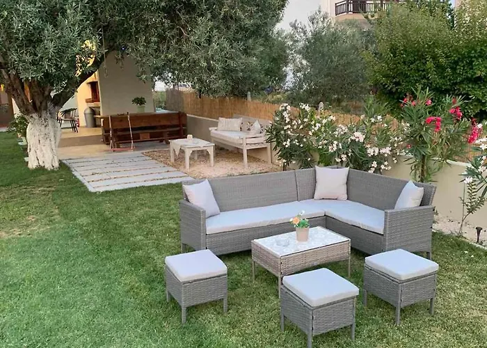 Kali Luxury -garden-